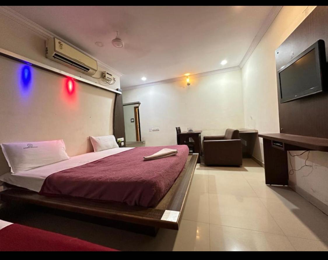 Siddi Vinayaka Hotel Hyderabad Exterior foto